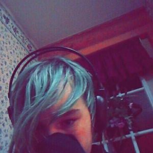 Meet your Posher, Ethan